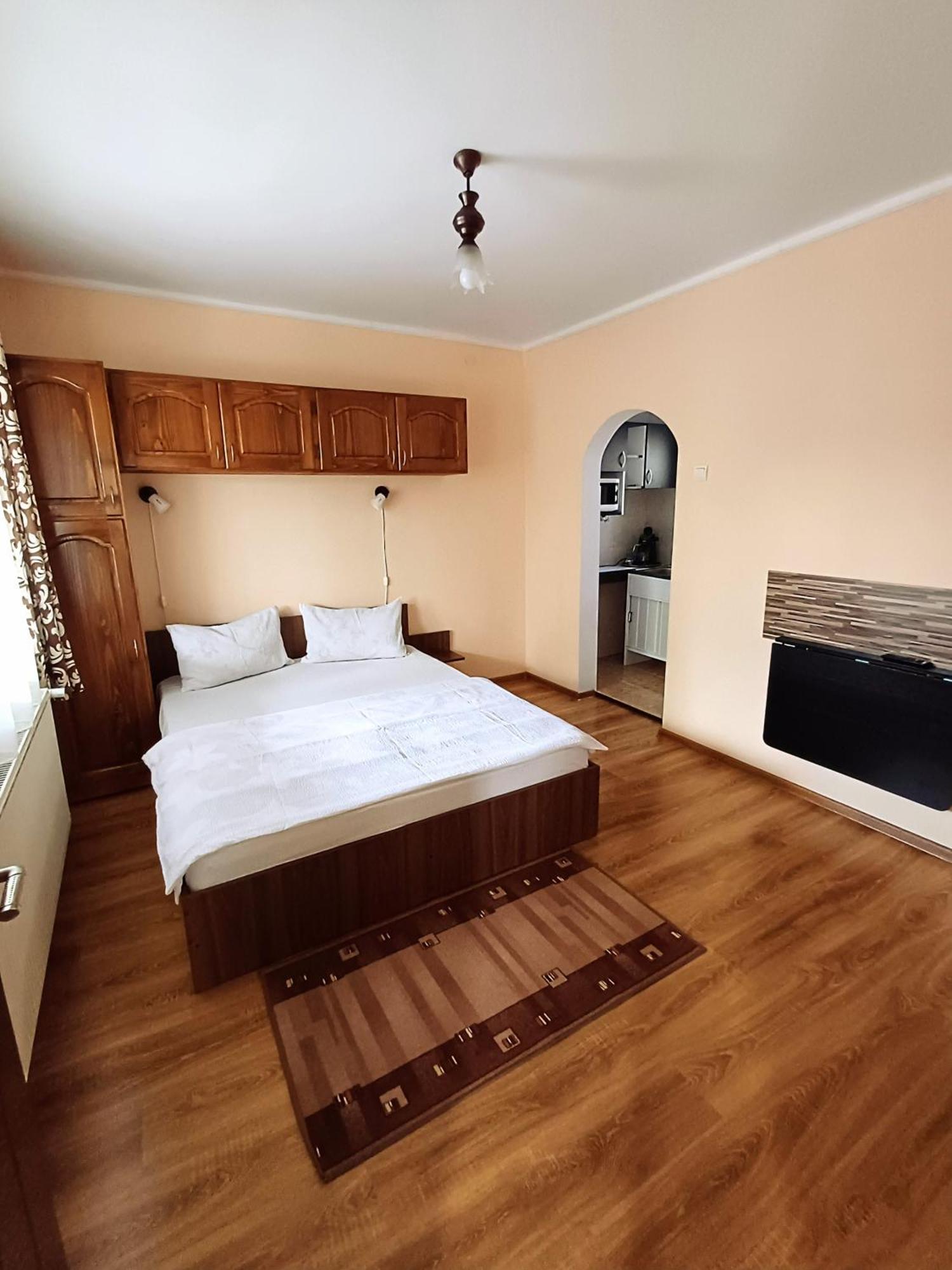 דירות סובאטה Casa Sallai מראה חיצוני תמונה
